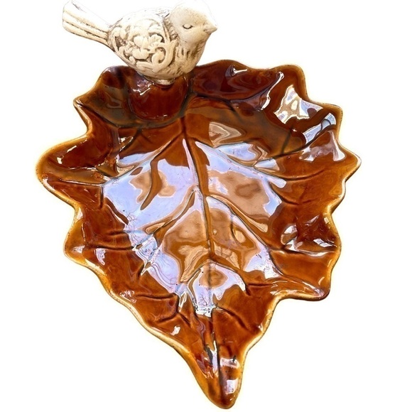 LEAF dish with little bird, no chips or cracks but there is crazing of the glaze - Picture 2 of 4